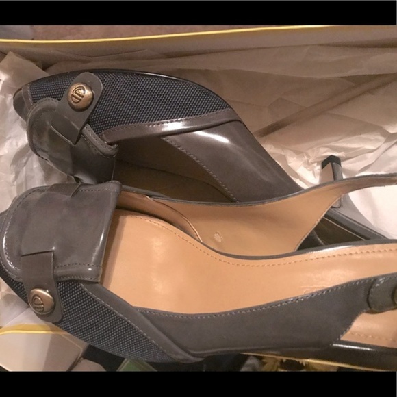 Joan & David gray‎ patent leather khaki slingback peeptoe kitten heels size 10 - Picture 1 of 11